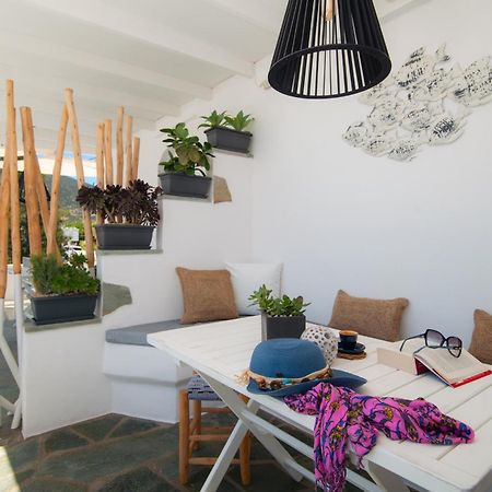Miles Away Luxury Apartments Platis Gialos  Экстерьер фото