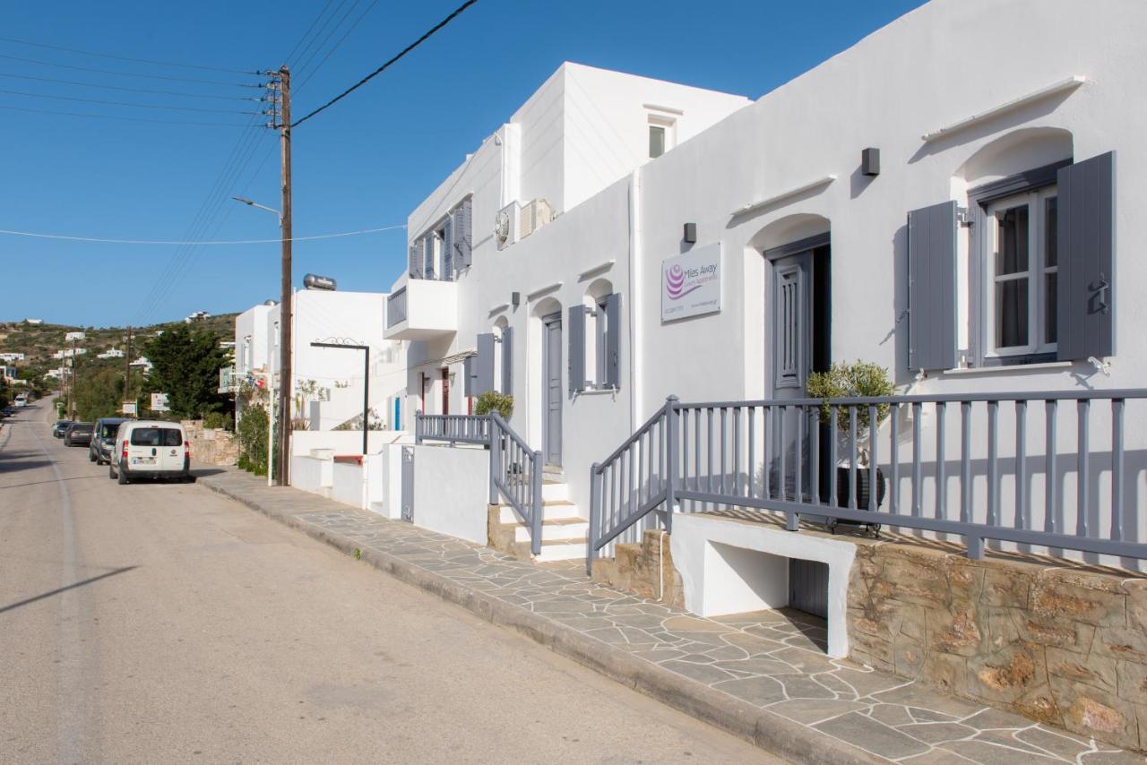 Miles Away Luxury Apartments Platis Gialos  Экстерьер фото