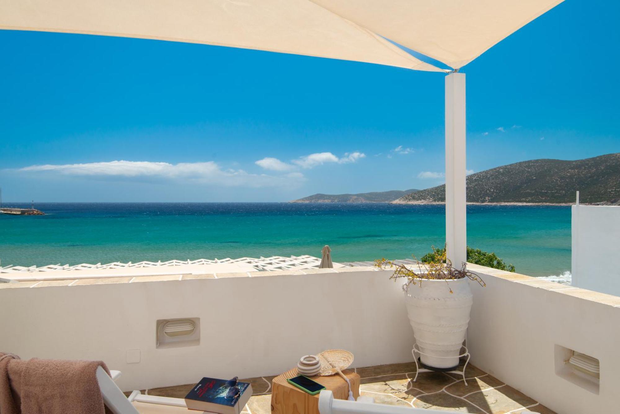 Miles Away Luxury Apartments Platis Gialos  Экстерьер фото