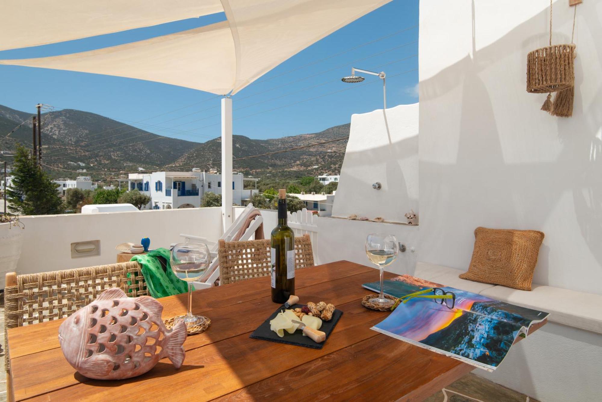 Miles Away Luxury Apartments Platis Gialos  Экстерьер фото