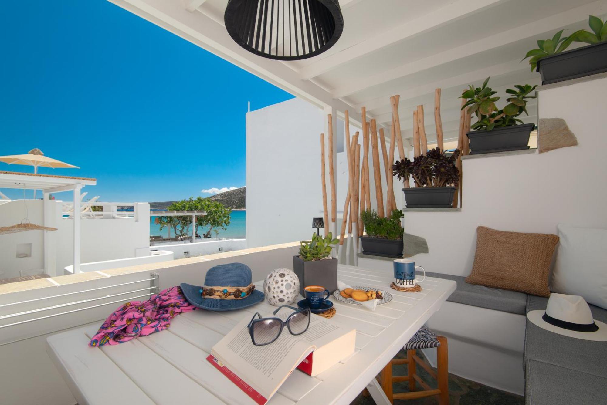 Miles Away Luxury Apartments Platis Gialos  Экстерьер фото